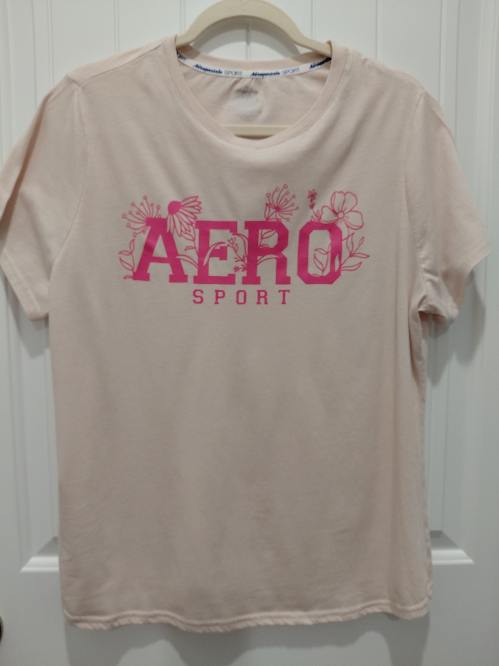 Aeropostale Pale Pink Short Sleeve Tee with Bright Pink AERO Sport Logo #0905